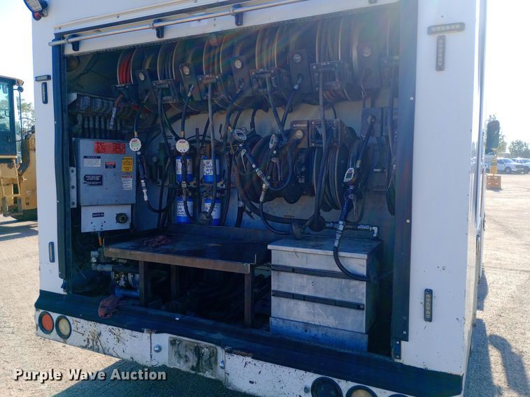 image for item NY9468 2008 Ford F650 Super Duty Crew Cab fuel/ lube truck