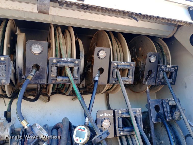 image for item NY9468 2008 Ford F650 Super Duty Crew Cab fuel/ lube truck