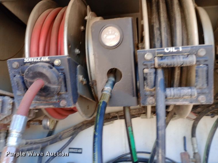 image for item NY9468 2008 Ford F650 Super Duty Crew Cab fuel/ lube truck