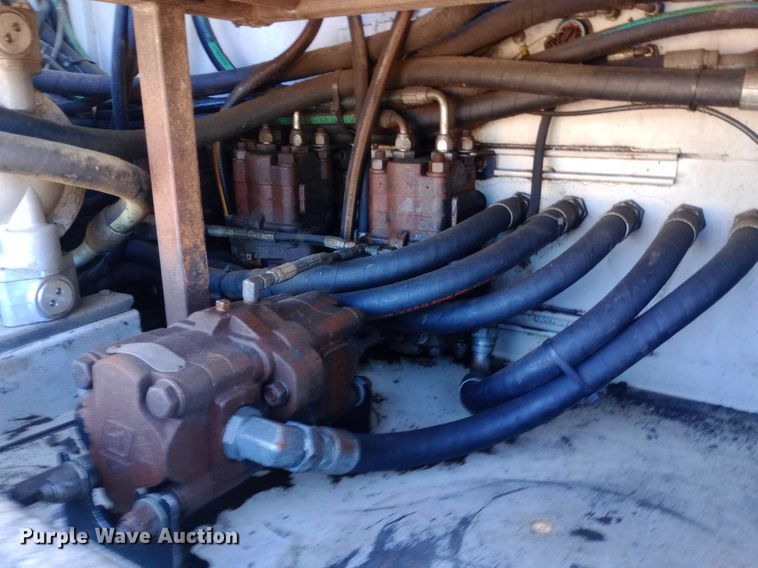 image for item NY9468 2008 Ford F650 Super Duty Crew Cab fuel/ lube truck