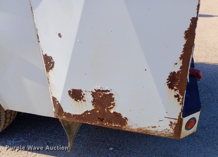 image for item NY9468 2008 Ford F650 Super Duty Crew Cab fuel/ lube truck