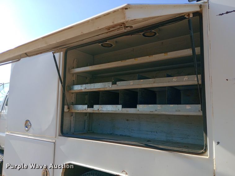 image for item NY9468 2008 Ford F650 Super Duty Crew Cab fuel/ lube truck