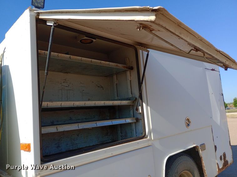 image for item NY9468 2008 Ford F650 Super Duty Crew Cab fuel/ lube truck