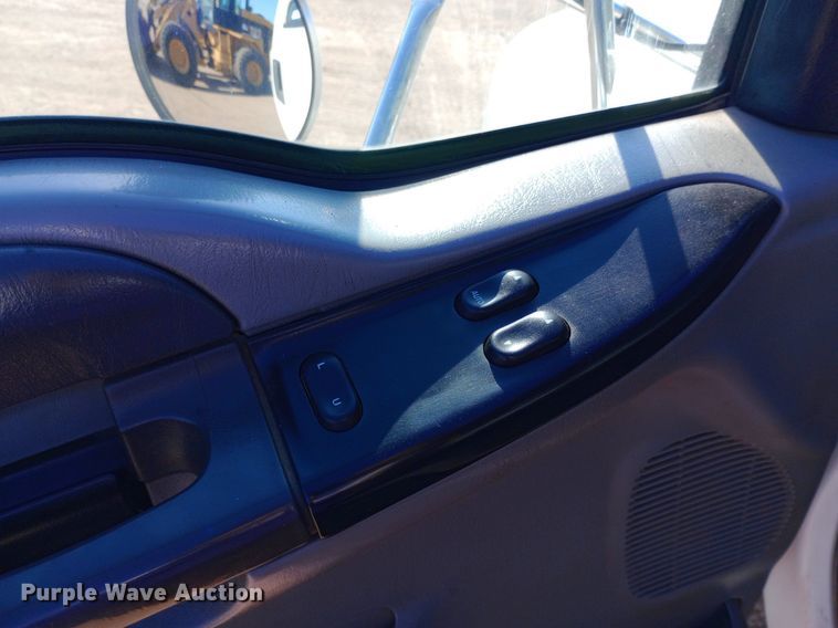 image for item NY9468 2008 Ford F650 Super Duty Crew Cab fuel/ lube truck