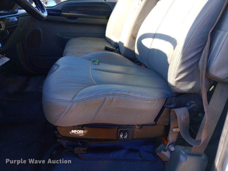 image for item NY9468 2008 Ford F650 Super Duty Crew Cab fuel/ lube truck