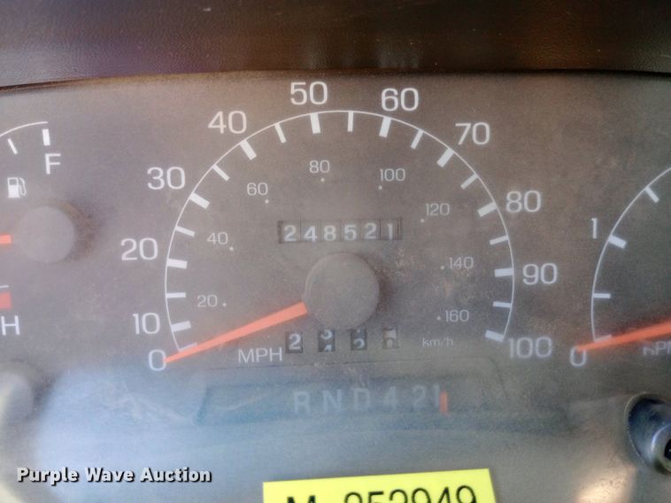 image for item NY9468 2008 Ford F650 Super Duty Crew Cab fuel/ lube truck