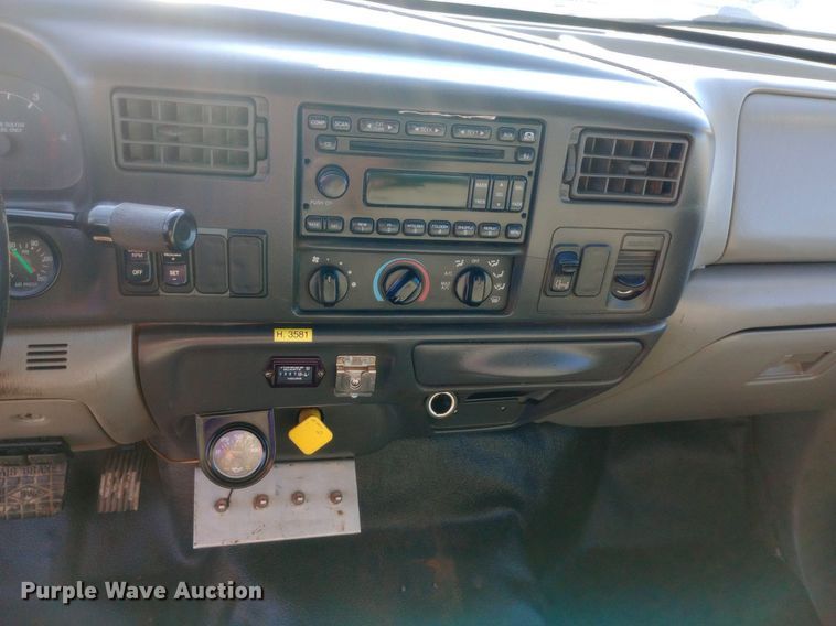 image for item NY9468 2008 Ford F650 Super Duty Crew Cab fuel/ lube truck