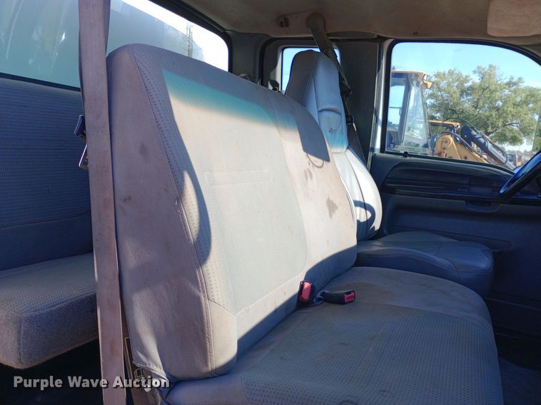 image for item NY9468 2008 Ford F650 Super Duty Crew Cab fuel/ lube truck