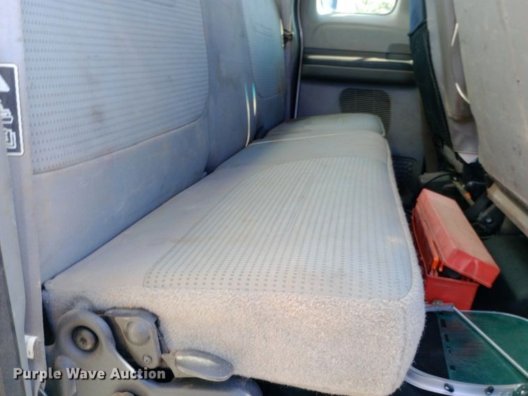 image for item NY9468 2008 Ford F650 Super Duty Crew Cab fuel/ lube truck