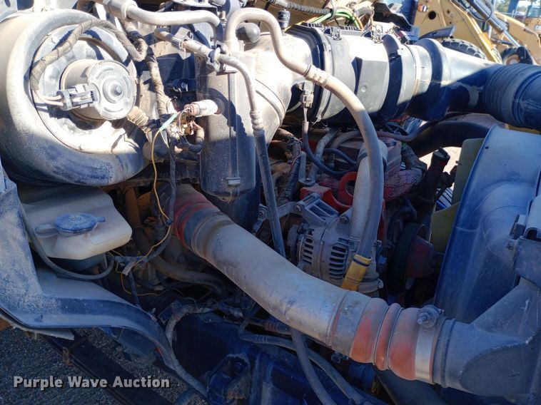 image for item NY9468 2008 Ford F650 Super Duty Crew Cab fuel/ lube truck