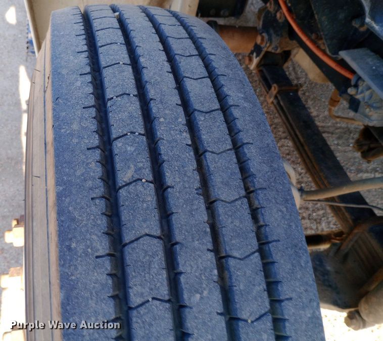 image for item NY9468 2008 Ford F650 Super Duty Crew Cab fuel/ lube truck