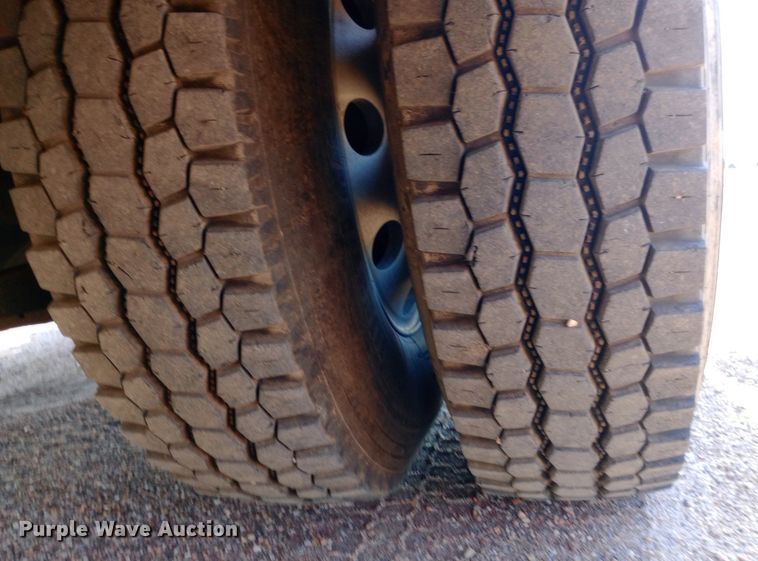 image for item NY9468 2008 Ford F650 Super Duty Crew Cab fuel/ lube truck