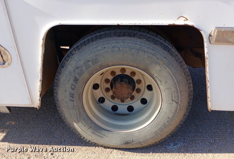 image for item NY9468 2008 Ford F650 Super Duty Crew Cab fuel/ lube truck