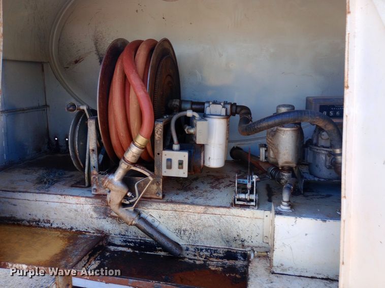 image for item NY9517 2009 Kenworth T370 fuel truck