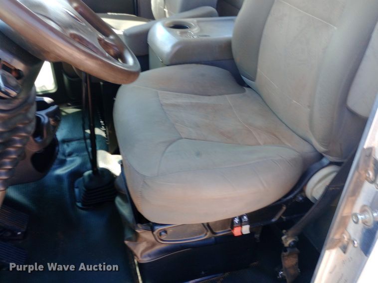 image for item NY9517 2009 Kenworth T370 fuel truck