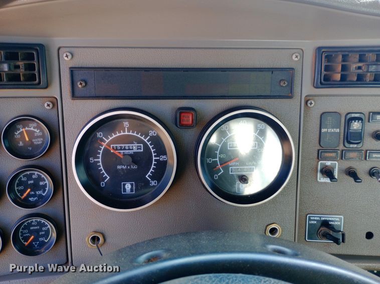 image for item NY9517 2009 Kenworth T370 fuel truck