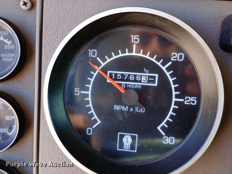 image for item NY9517 2009 Kenworth T370 fuel truck