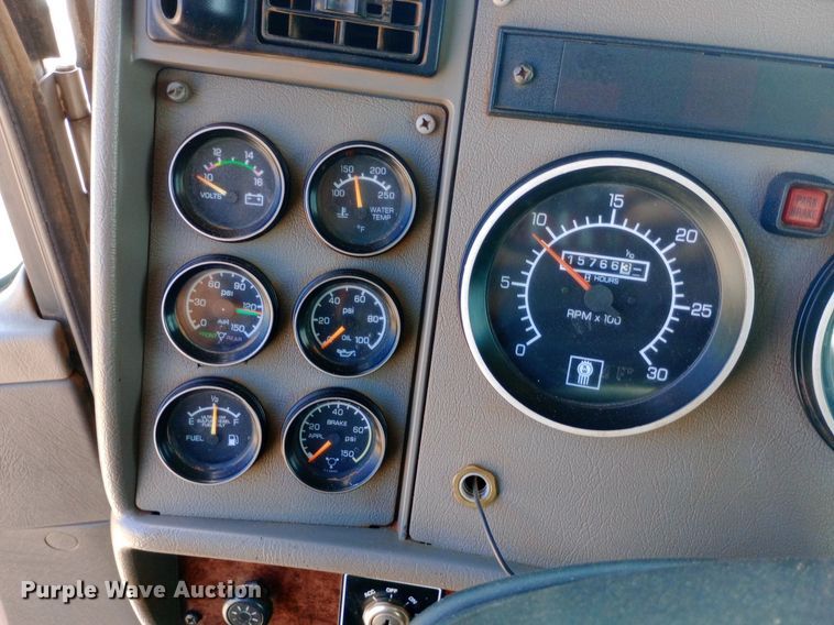 image for item NY9517 2009 Kenworth T370 fuel truck