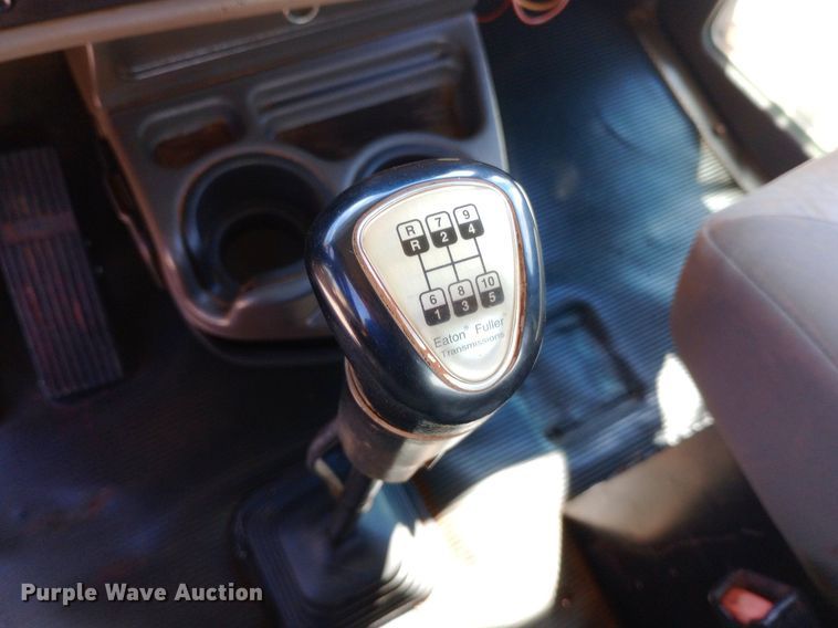 image for item NY9517 2009 Kenworth T370 fuel truck