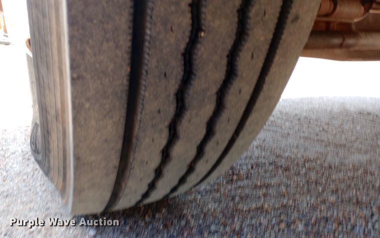 image for item NY9517 2009 Kenworth T370 fuel truck