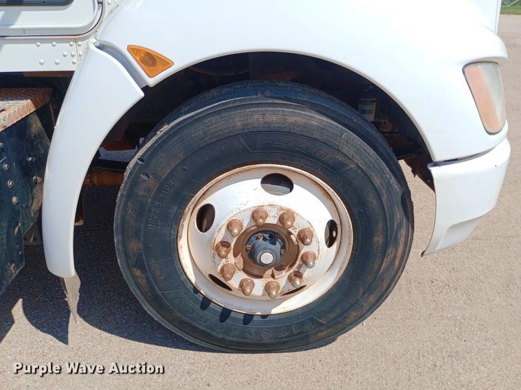 image for item NY9517 2009 Kenworth T370 fuel truck