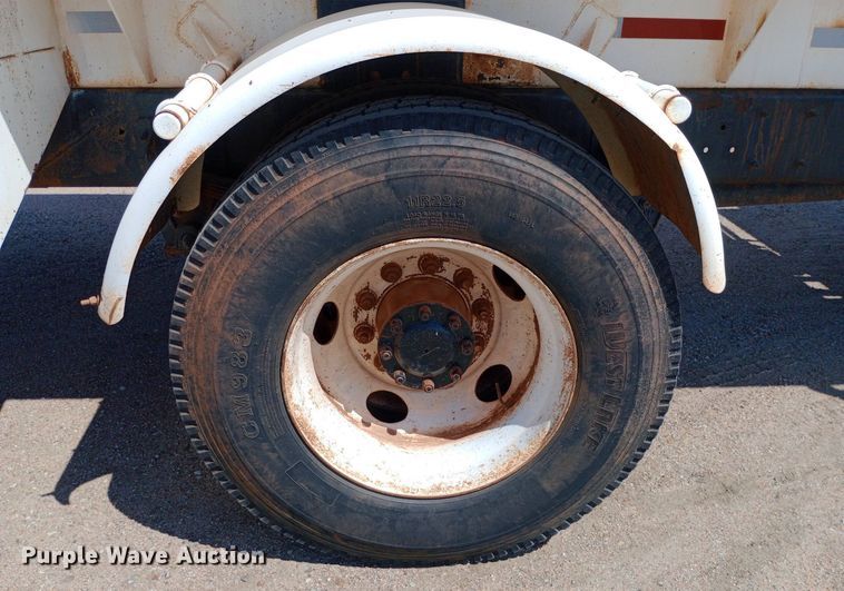 image for item NY9517 2009 Kenworth T370 fuel truck