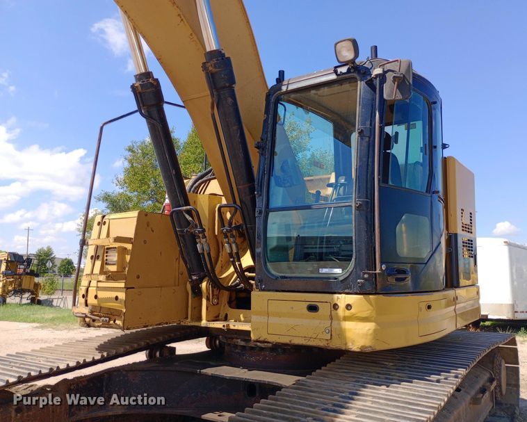 image for item NY9521 2008 Caterpillar 328D excavator