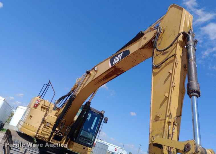 image for item NY9521 2008 Caterpillar 328D excavator