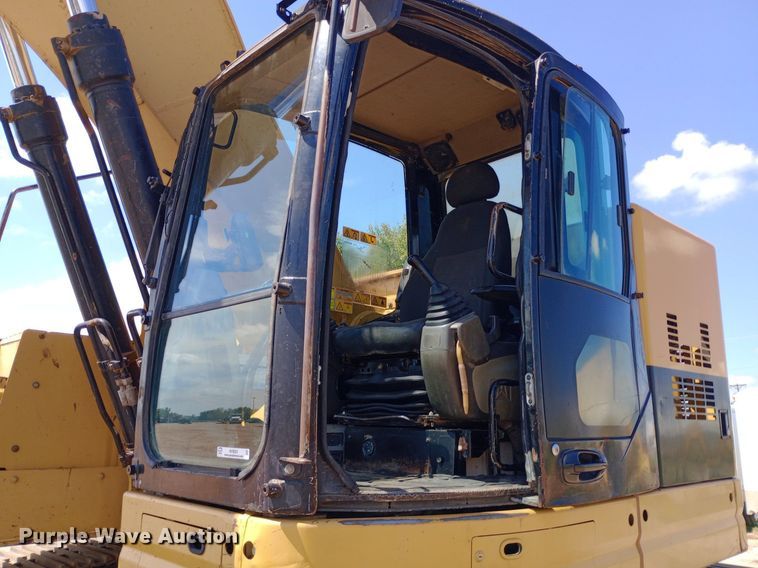 image for item NY9521 2008 Caterpillar 328D excavator