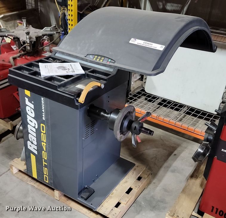image for item OD9694 Ranger  DST2420 tire balancer