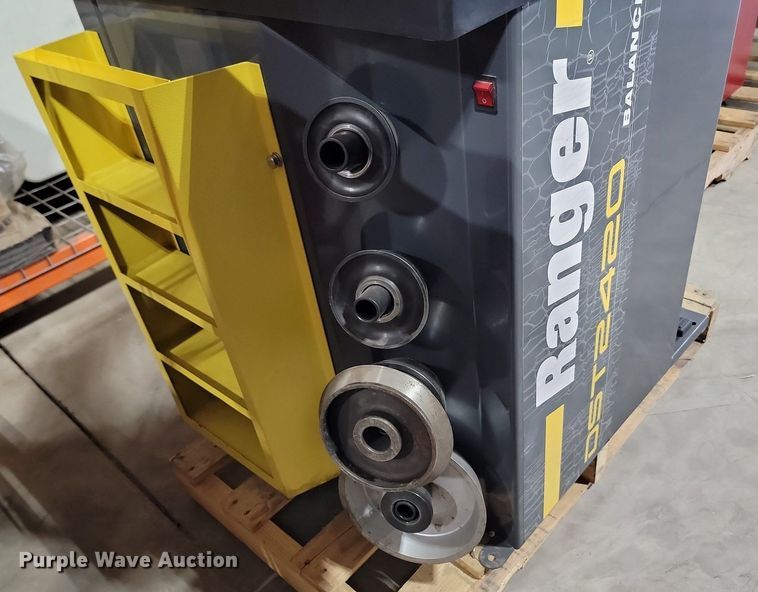 image for item OD9694 Ranger  DST2420 tire balancer