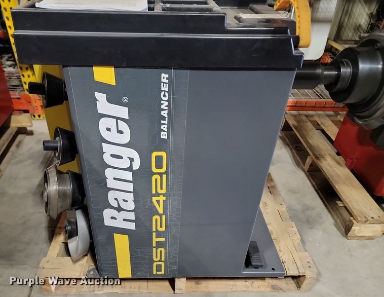 image for item OD9694 Ranger  DST2420 tire balancer