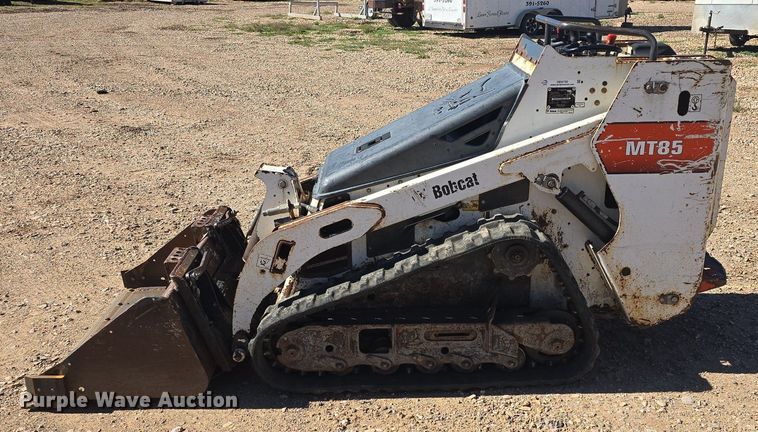 image for item OD9732 2019 Bobcat MT85 compact utility loader