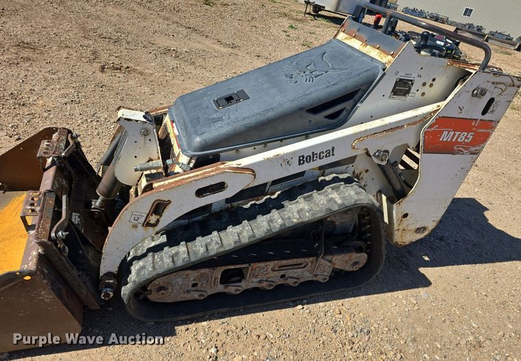 image for item OD9732 2019 Bobcat MT85 compact utility loader