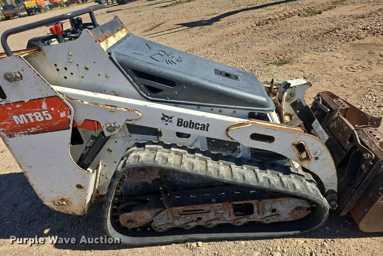 image for item OD9732 2019 Bobcat MT85 compact utility loader