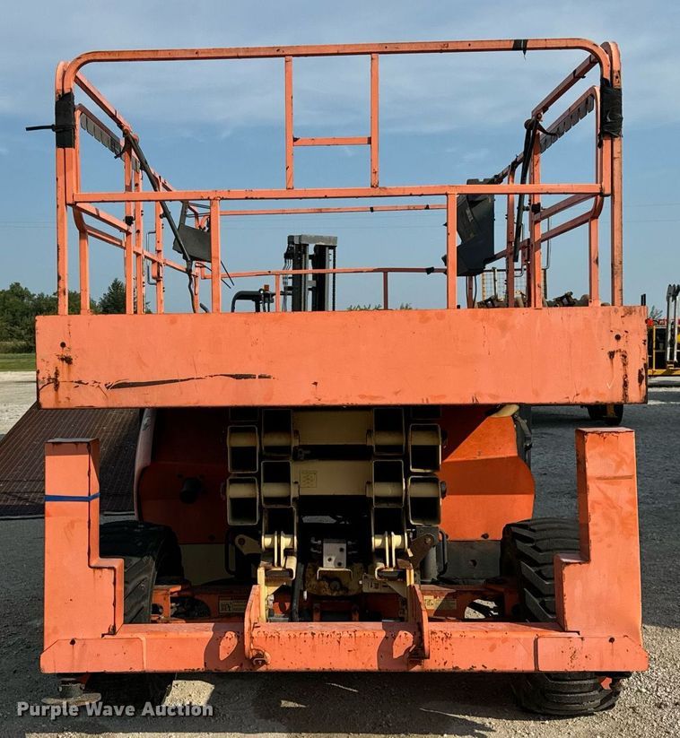 image for item OG9658 2008 JLG 3394RT scissor lift