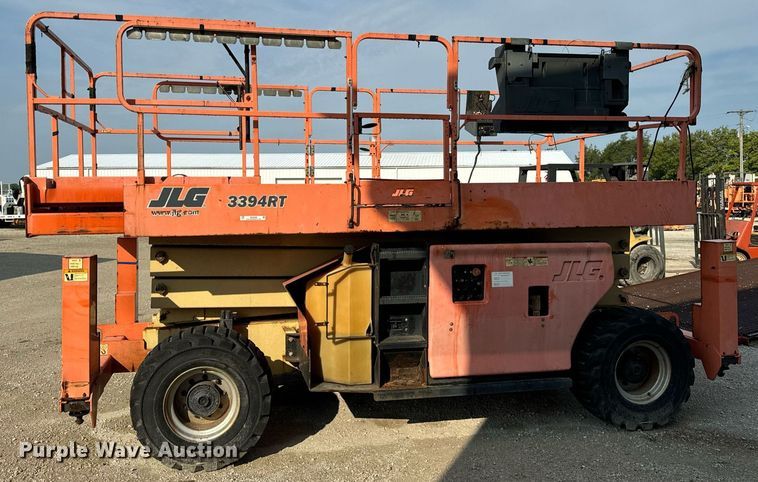 image for item OG9658 2008 JLG 3394RT scissor lift