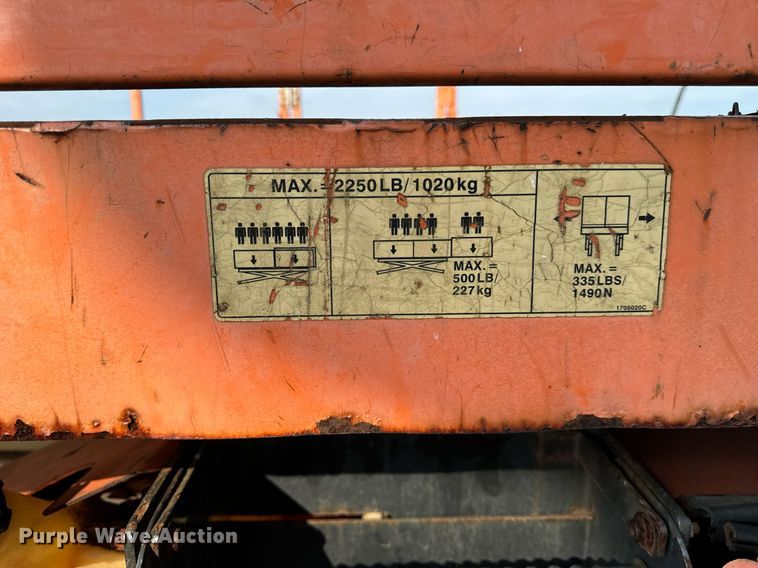 image for item OG9658 2008 JLG 3394RT scissor lift