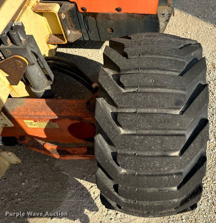 image for item OG9658 2008 JLG 3394RT scissor lift