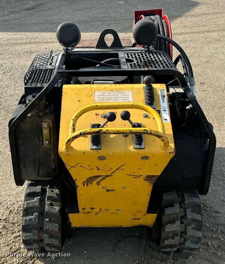 image for item OG9659 Stanley Trachorse  self-propelled mobile hydraulic power pack