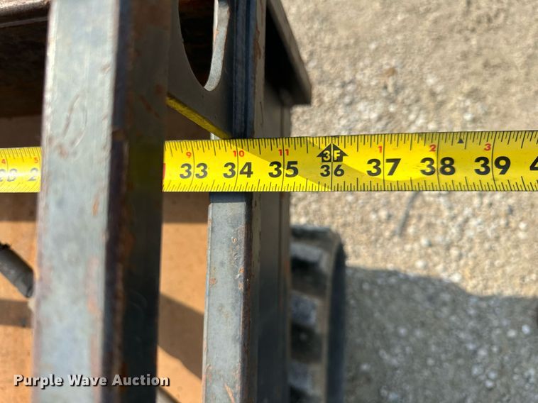 image for item OG9659 Stanley Trachorse  self-propelled mobile hydraulic power pack