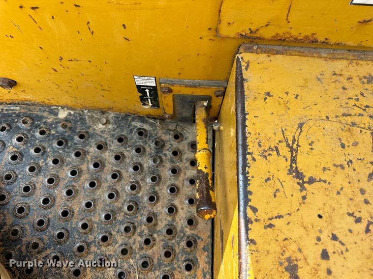 image for item OG9661 2003 Vermeer  Flextrak 75 trencher