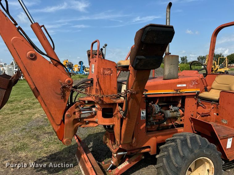 image for item OG9663 1997 Ditch Witch 5110DD trencher