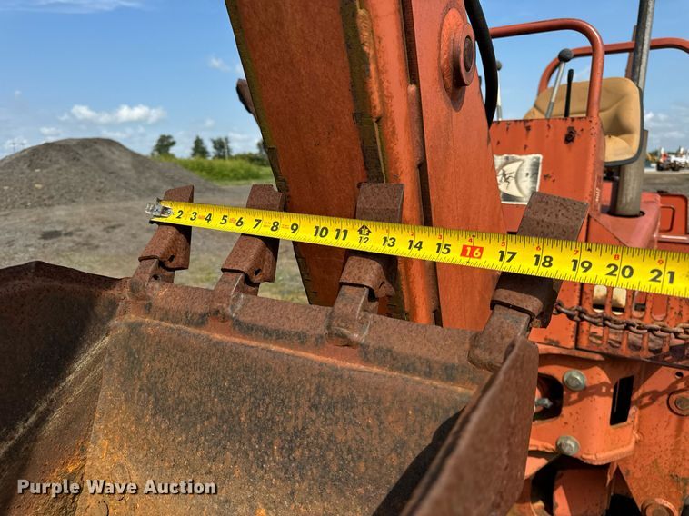 image for item OG9663 1997 Ditch Witch 5110DD trencher