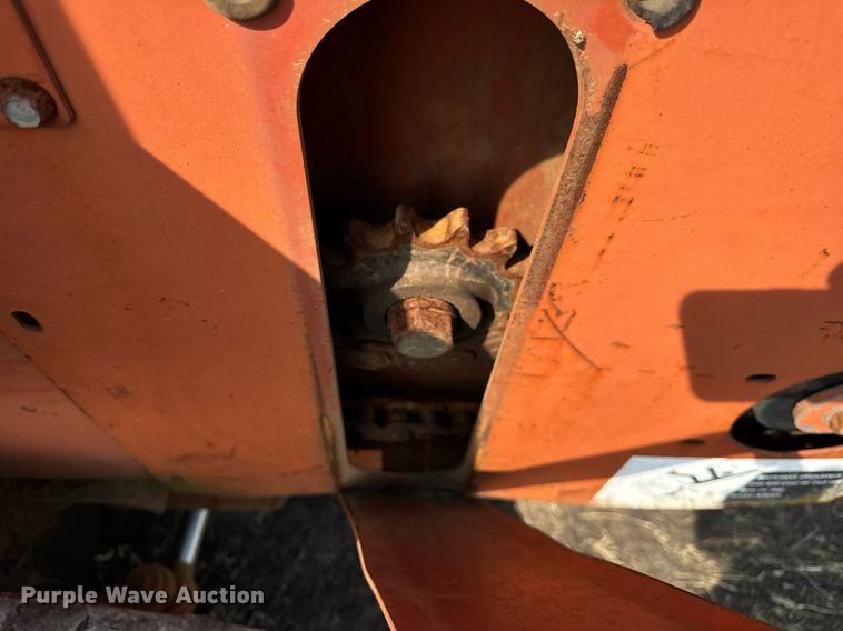 image for item OG9663 1997 Ditch Witch 5110DD trencher
