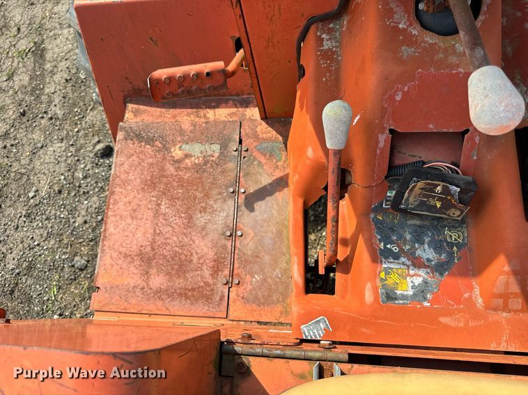 image for item OG9663 1997 Ditch Witch 5110DD trencher