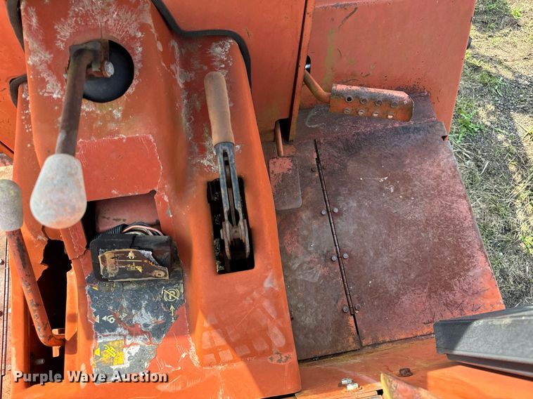 image for item OG9663 1997 Ditch Witch 5110DD trencher