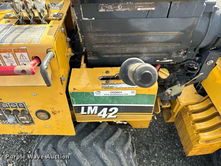 image for item OG9664 2008 Vermeer  LM42 trencher