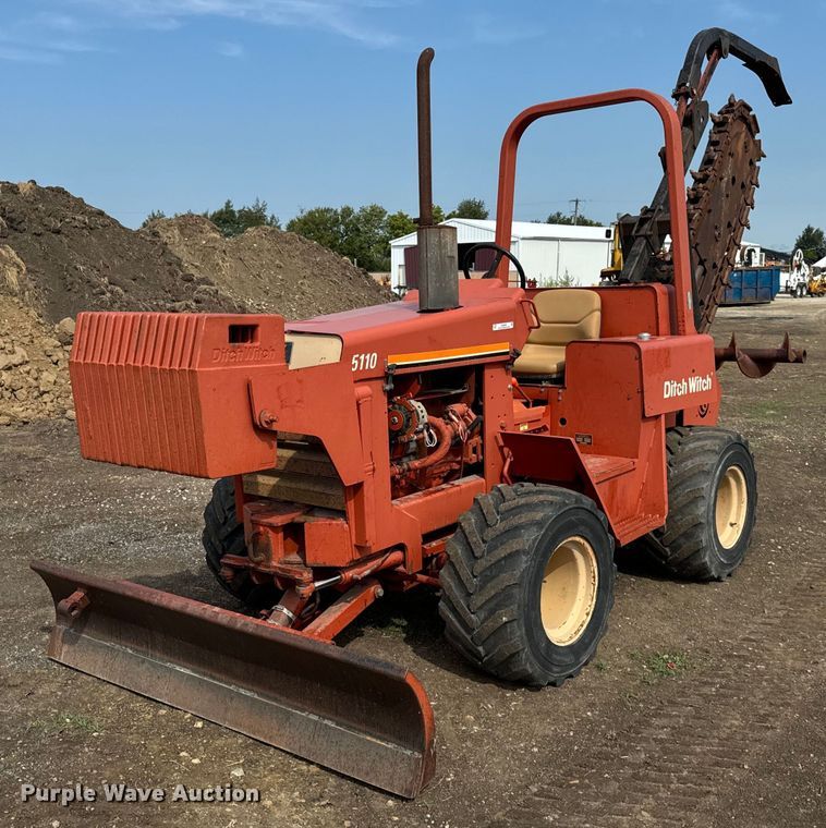 image for item OG9665 1996 Ditch Witch 5110DD trencher