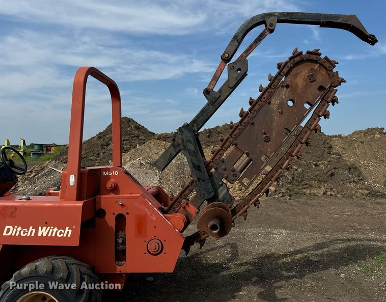 image for item OG9665 1996 Ditch Witch 5110DD trencher